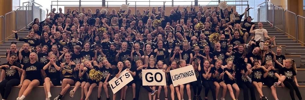Link ping Cheerleading Lightnings