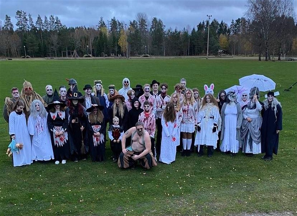 Spökvandringen en succé / Larvs FK